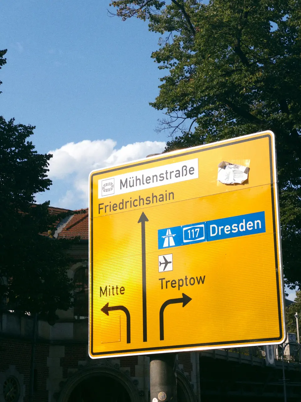 Gatuskylt i Kreuzberg i Berlin