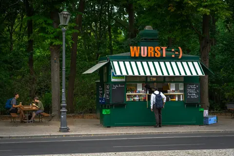 Korvkiosk i Berlins regeringskvarter