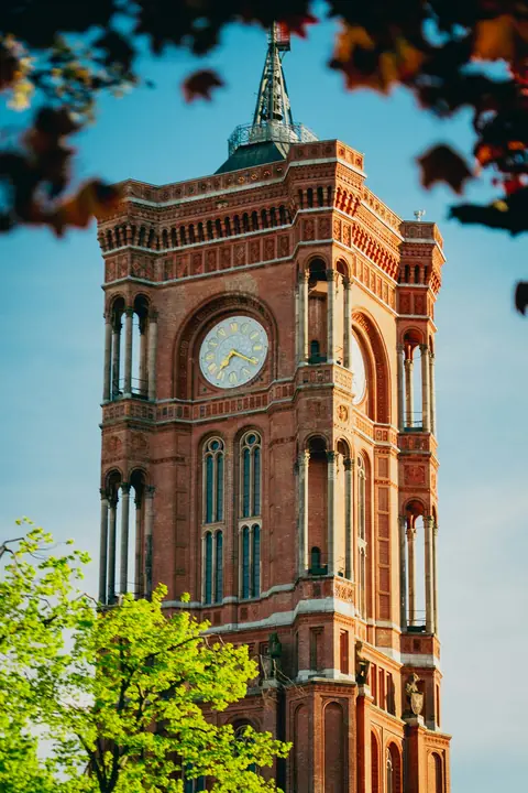 Tornet på Rotes Rathaus i Berlin