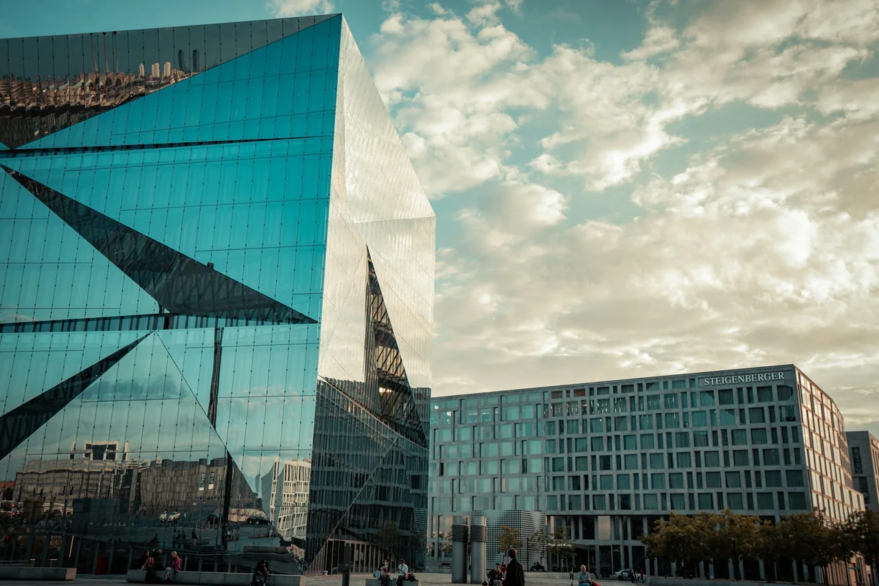 Glasfasader vid Berlin Hauptbahnhof